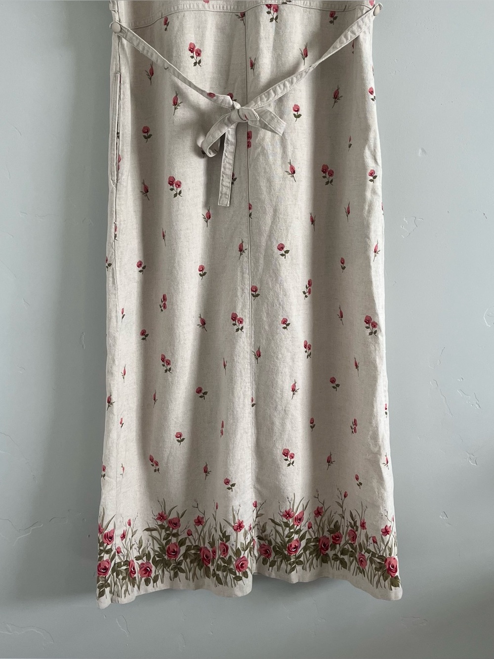 Erika | Vintage Cream Button-Front Dress with Red Floral Embroidery - Picture 6 of 8